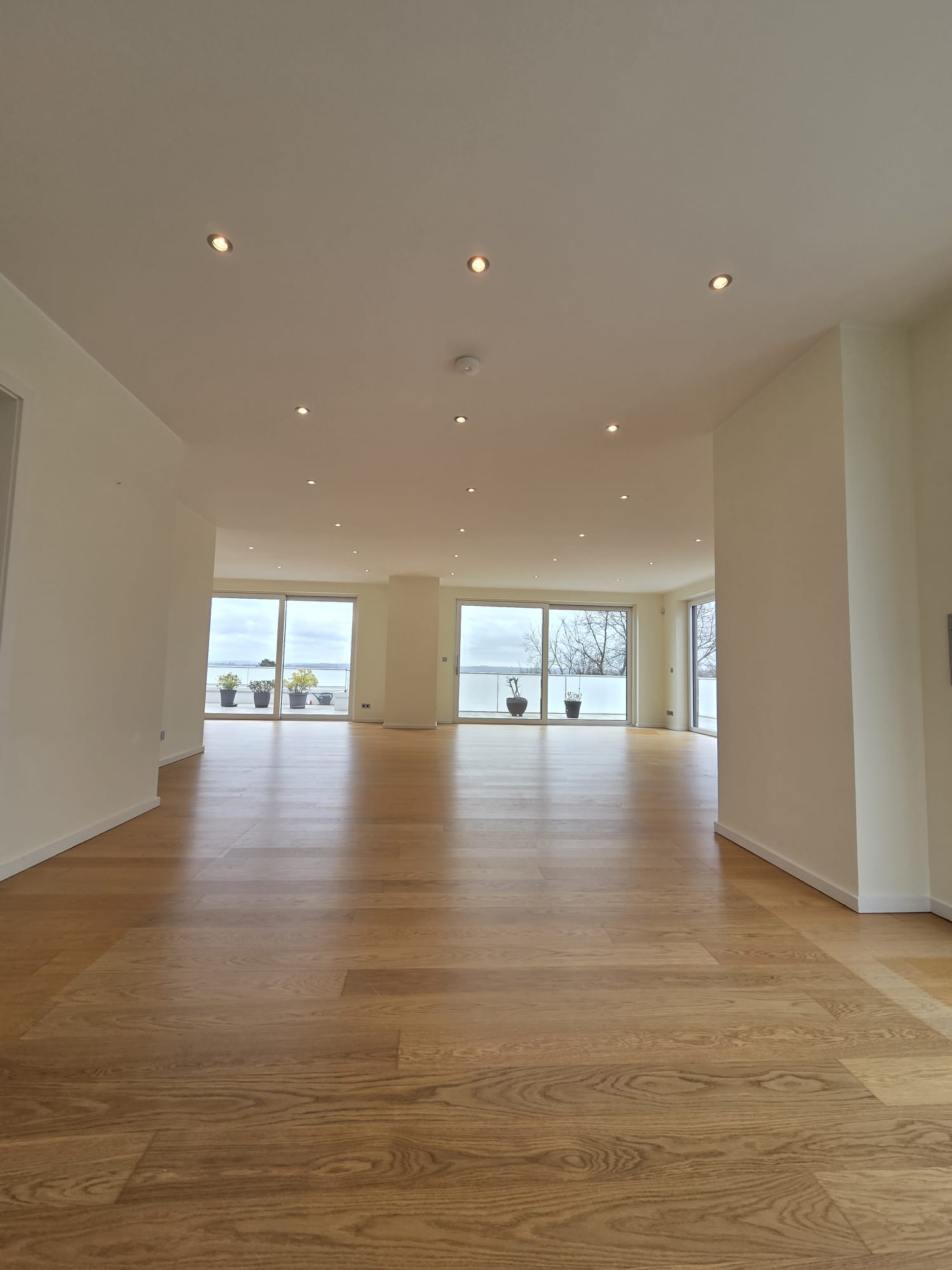 206 m² Penthouse + 112m² Dachterrasse – Exklusive Privatsphäre